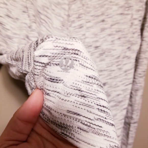 Lululemon Meant To Move Long Sleeve - Picture 10 of 11